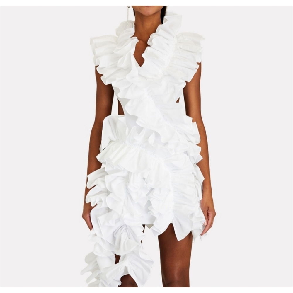 💋WHITE RUFFLLED BACKLESS DRESS!! - Picture 2 of 8